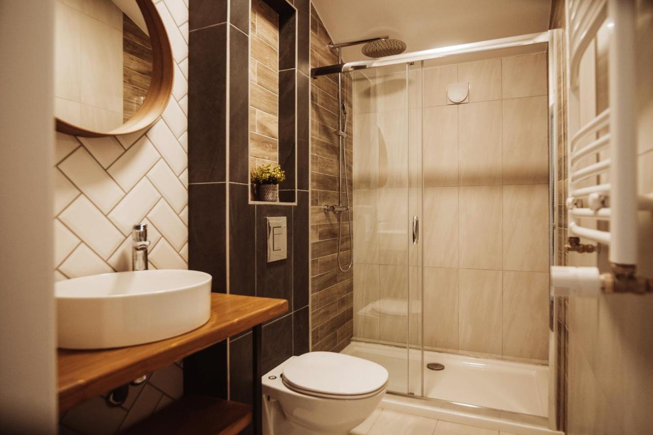 B59 Boutique Hotel Кимпулунг-Молдовенеск Екстер'єр фото