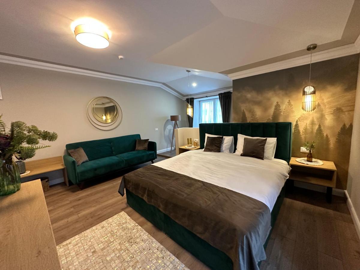 B59 Boutique Hotel Кимпулунг-Молдовенеск Екстер'єр фото