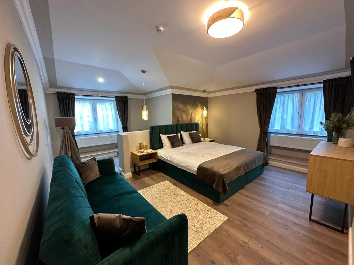 B59 Boutique Hotel Кимпулунг-Молдовенеск Екстер'єр фото